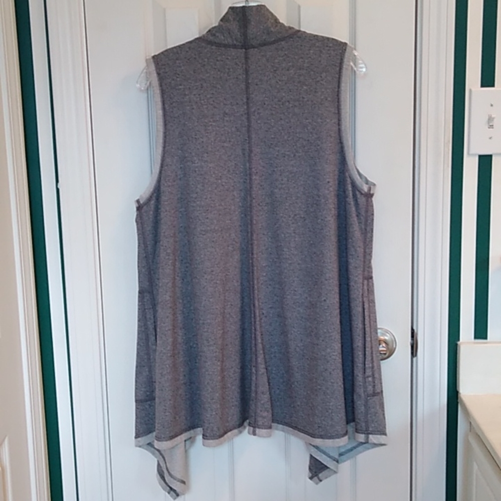 Ruby Rd. Women's Knit Vest, Size M - Picture 2 of 4